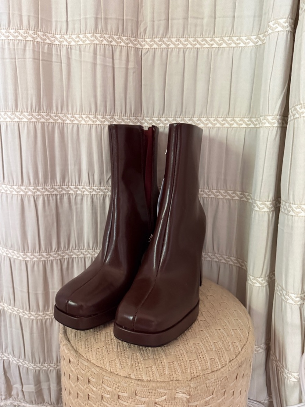 Bershka Brown Vegan Leather Heeled Ankle Boots | NWT | Size 8 (EU 39)